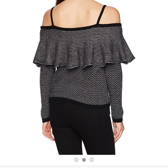BB Dakota off the shoulder sweater size s - Picture 7 of 8